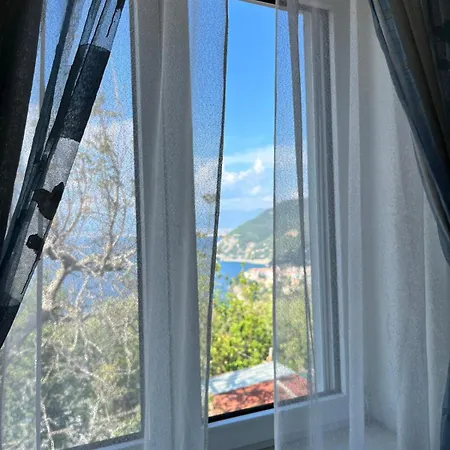Elisabeth Seaview Sorrento Coast 4* فيكو إيكوينس