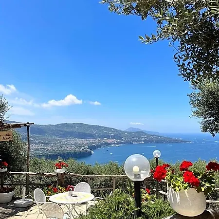 Acomodação com café da manhã  Elisabeth Seaview Sorrento Coast Vico Equense